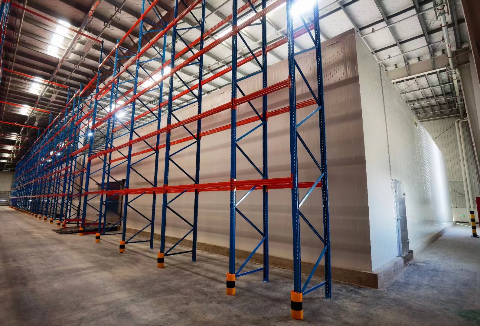 How much does it cost to build a semiconductor refrigeration type cold storage one square metre插图